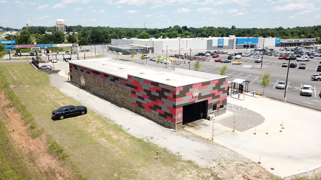 Image of Mojo’s Express Wash Property