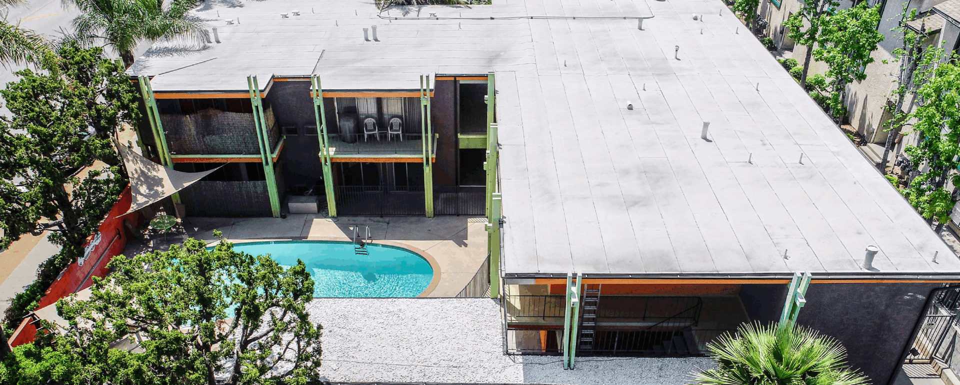 Matthews™ Closes $7.95M Sale of 28-Unit Northridge Apartment Building featured image 