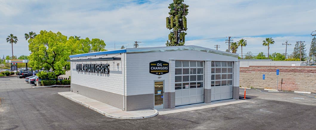 Image of Oil Changers Property