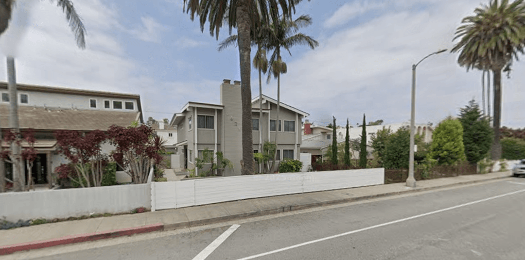 Image of 8821 Pershing Drive Property