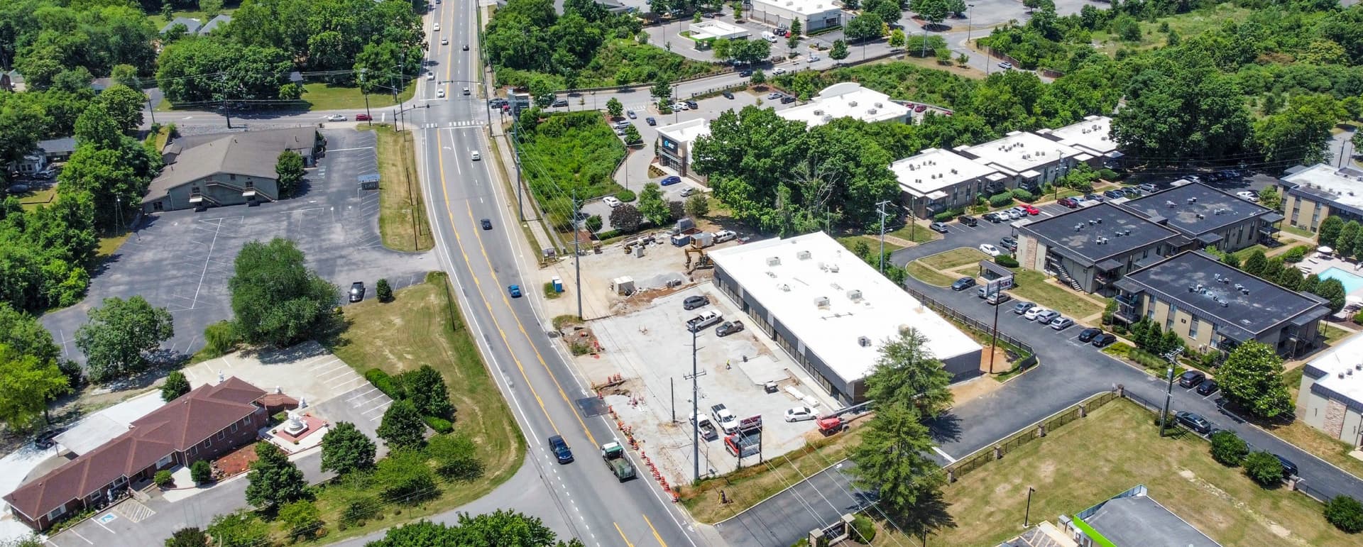 Matthews™ Closes $8,410,000 Sale of West Nashville Shopping Center featured image