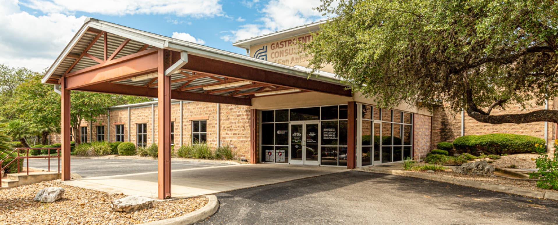 Matthews™ Completes Off-Market Sale of GI Alliance in Texas featured image