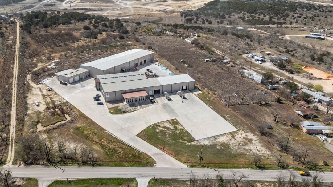 Image of 800 Watson Ln E Property